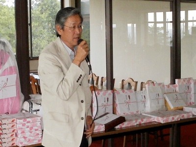 岡野鉄春同窓会長の挨拶