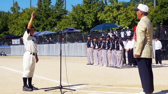 第1回ライオンズクラブ杯　少年野球大会に8チーム　因島運動公園で熱戦