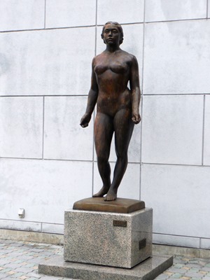 吉田正浪彫刻展　広島県立美術館県民ギャラリー