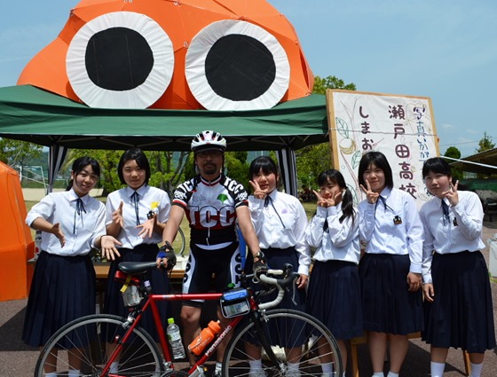 瀬戸田小・中・高生　サイクリスト支援でしまおこし