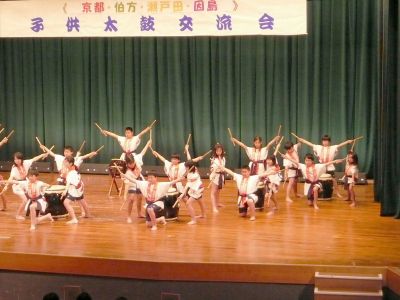 第19回京都・伯方・瀬戸田・因島子供太鼓交流会　全員、跳楽舞でフィナーレ
