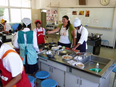 瀬戸田高校オープンスクール　地元中学生が積極参加　英語の交流授業を体験