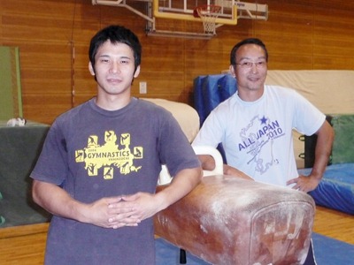 田頭剛選手（左）と濱田佳宏選手（右）